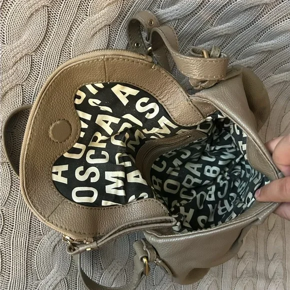 Marc Jacobs Crossbody Bag with Adjustable Strap - Picture 4 of 4